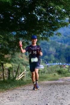 Runner Photo 2083078