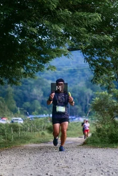 Runner Photo 2083095