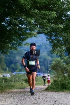 Runner Photo 2083098