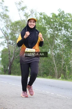 Runner Photo 2083125