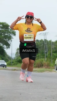 Runner Photo 2083174