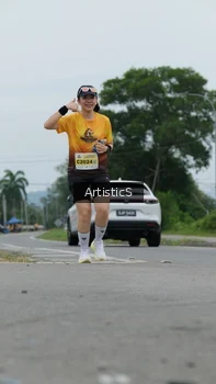 Runner Photo 2083495