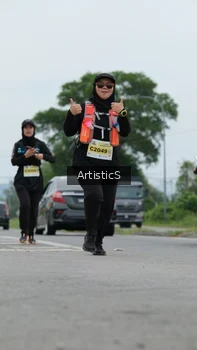 Runner Photo 2083583