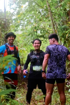 Runner Photo 2083796