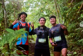 Runner Photo 2083802