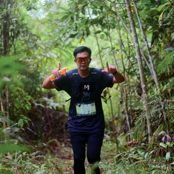 Runner Photo 2083824