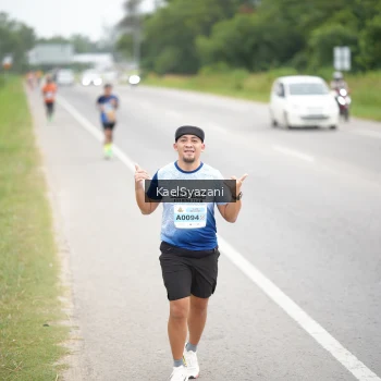 Runner Photo 2083844