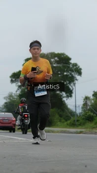 Runner Photo 2083847