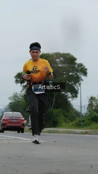 Runner Photo 2083848
