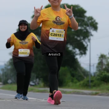 Runner Photo 2084086