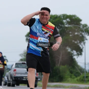 Runner Photo 2084316