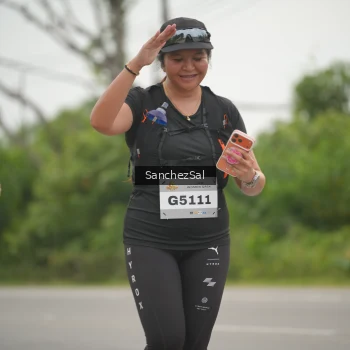 Runner Photo 2084358