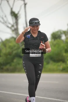 Runner Photo 2084417