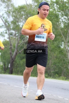 Runner Photo 2084641
