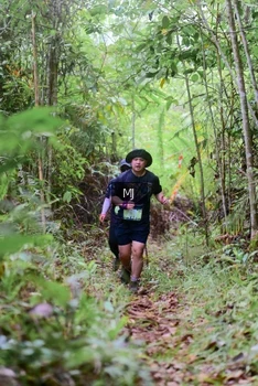 Runner Photo 2084771