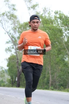 Runner Photo 2084985