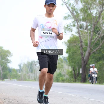 Runner Photo 2085135