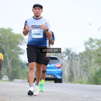 Runner Photo 2085180