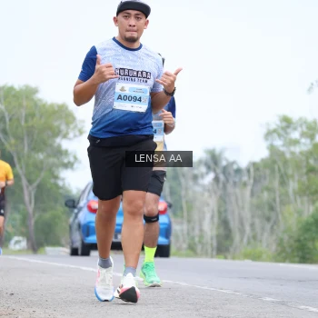 Runner Photo 2085195