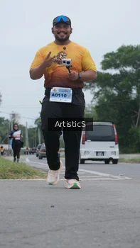 Runner Photo 2085576