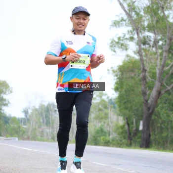 Runner Photo 2085641