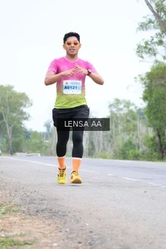 Runner Photo 2085824