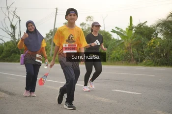 Runner Photo 2085893