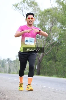 Runner Photo 2085936