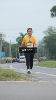 Runner Photo 2086024