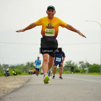 Runner Photo 2086042