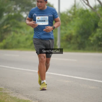 Runner Photo 2086878