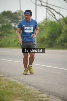 Runner Photo 2086924