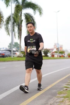 Runner Photo 2086958