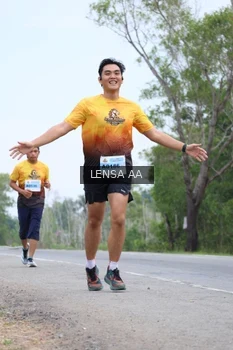 Runner Photo 2087068