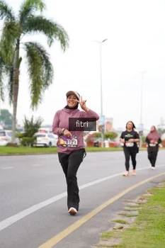 Runner Photo 2087115