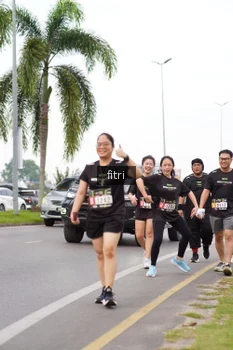 Runner Photo 2087379