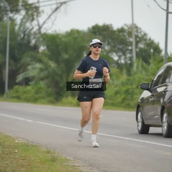 Runner Photo 2088091