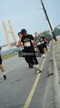Runner Photo 2088656