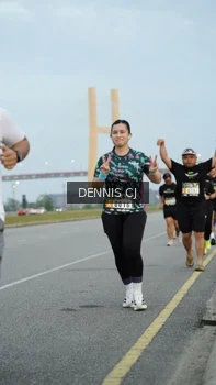 Runner Photo 2088696