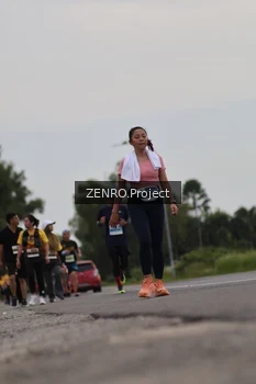 Runner Photo 2088879