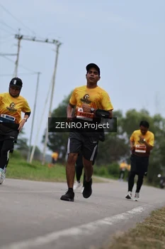 Runner Photo 2088884