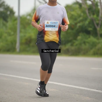 Runner Photo 2089045