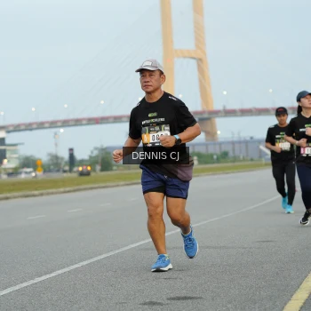 Runner Photo 2089594