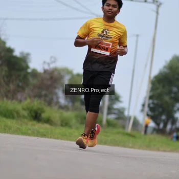 Runner Photo 2089645