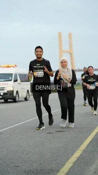 Runner Photo 2089891