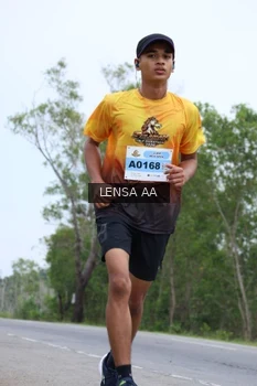 Runner Photo 2089918