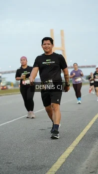 Runner Photo 2090011