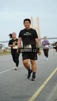 Runner Photo 2090013