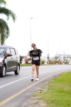 Runner Photo 2090036