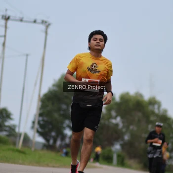Runner Photo 2090103